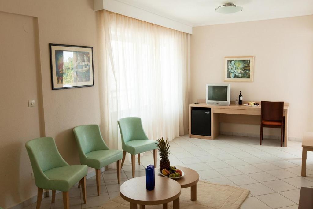 Kassandra Mare Hotel Nea Poteidaia Exterior photo